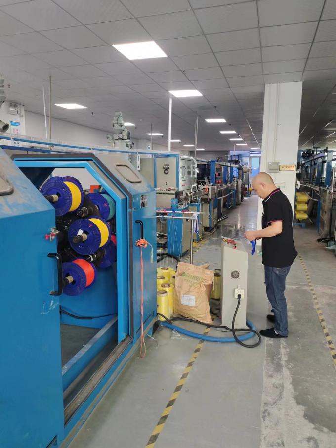 ไฟเบอร์ออปติก โปลิสเกอร์เครื่องประกอบ