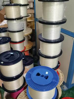 G657A2 ไฟเบอร์ออปติกเปลือยโหมดเดี่ยว 0.25 มม. ทนทานต่อโค้งบางเฉียบสำหรับการใช้งาน FTTH และโดรน