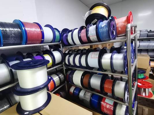 G657A2 ไฟเบอร์ออปติกเปลือยโหมดเดี่ยว 0.25 มม. ทนทานต่อโค้งบางเฉียบสำหรับการใช้งาน FTTH และโดรน