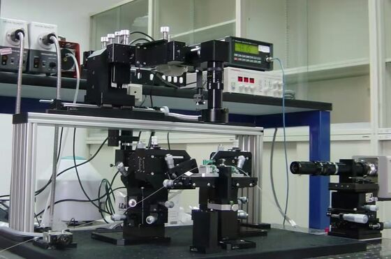 CLX ความแม่นยำสูง ±0.1μm ระบบจัดตำแหน่งไฟเบอร์ออปติกแบบจับคู่โดยอัตโนมัติ PLC เจ็ดแกน สำหรับการสื่อสารด้วยแสง