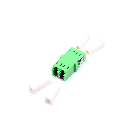 SM / MM / OM3 / OM4 Lc Apc Duplex Adapter, อะแดปเตอร์สายไฟเบอร์ออปติกพร้อมชัตเตอร์ภายใน