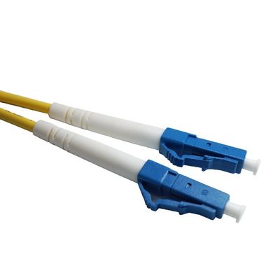 LC UPC SM สายแพทช์ไฟเบอร์ออปติกสายเคเบิลเครือข่าย 0.9 มม. / 2.0 มม. / 3.0 มม. การแลกเปลี่ยนที่ดี
